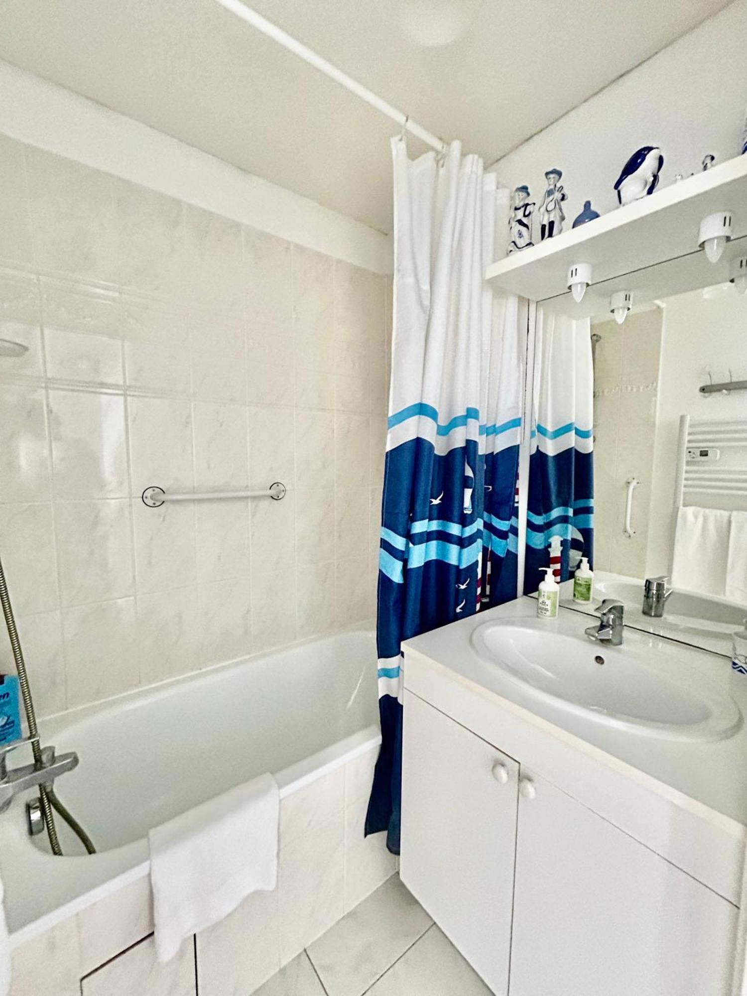L'Horizon Bleu Apartment Блонвил-сюр-Мер Екстериор снимка